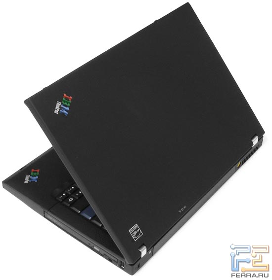Lenovo ThinkPad T61: внешний вид в приоткрытом состоянии